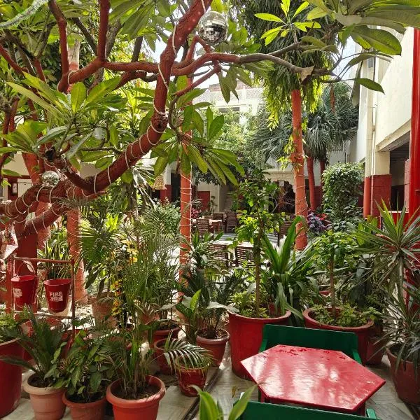 HOTEL TOURIST REST HOUSE Agra, hotel in Agra