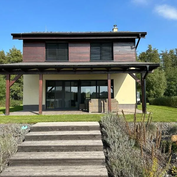 Lake House 513, ξενοδοχείο σε Šajdíkove Humence