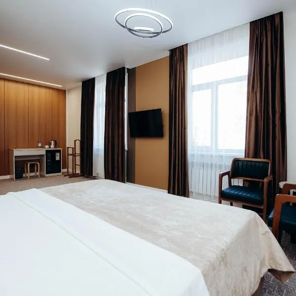 Гостиница ТӨР, hotel v destinaci Semej