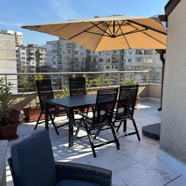 Apartment near Vitosha mountain, self check-in, with underground parking, hotel in Sofia