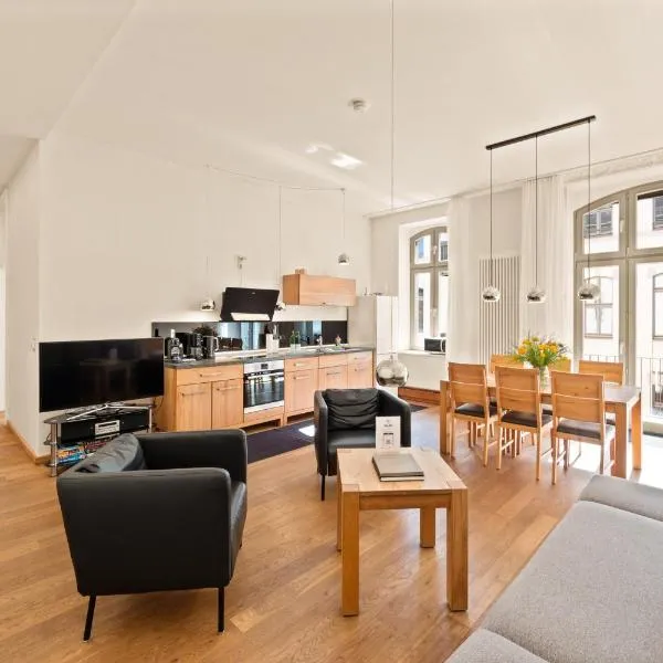 Downtown Landmark near Checkpoint Charlie - fully preserved โรงแรมในเบอร์ลิน