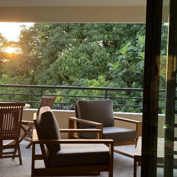 Arbre a pain Beach Lodge，位于普纳奥亚的酒店