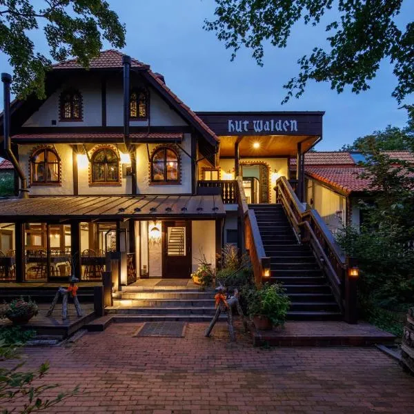 Hotel Hut Walden, hotel i Hokuto