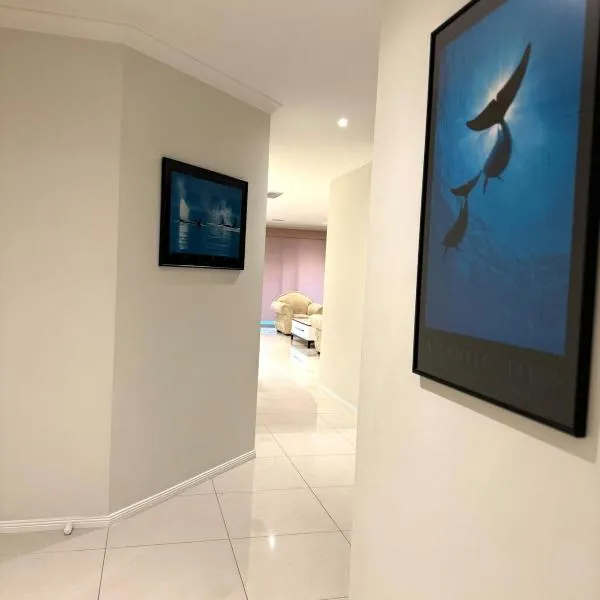 Home in Craigieburn, hôtel à Craigieburn