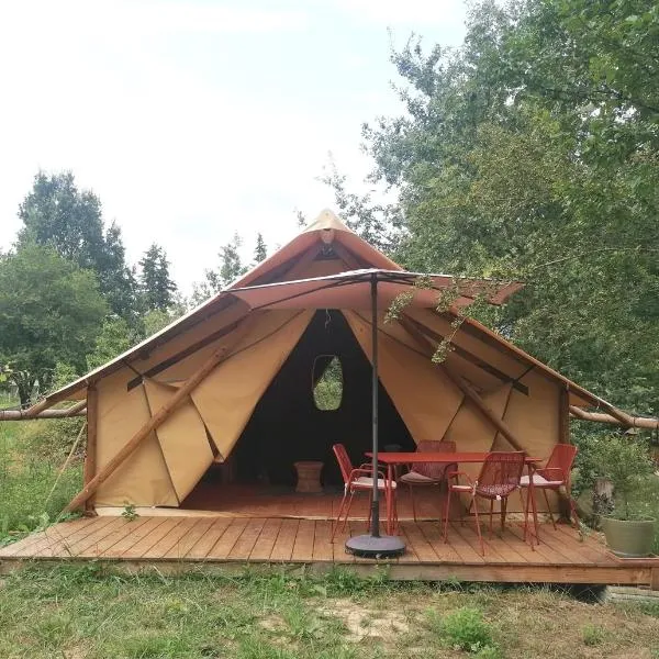 lodge Crusoé, hotel v destinaci Beaumont-de-Lomagne