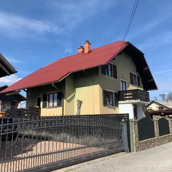 Udoben, razkošen, sončen apartma, 5 min do avtoceste, hotel in Orehova vas 