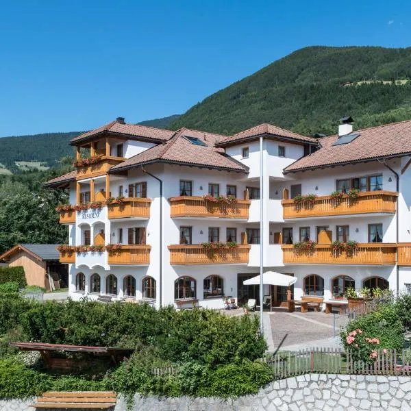 Apartment Lodge Gasserhof, hotel in Bressanone