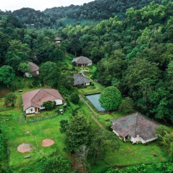 Abad Brookside Wayanad, hótel í Vythiri