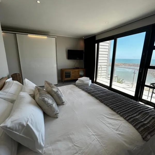 The Pier 18, hotel en Swakopmund