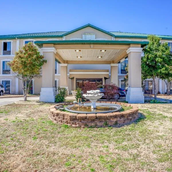 Ark Suites By OYO Jonesboro I-555, hotel in Jonesboro