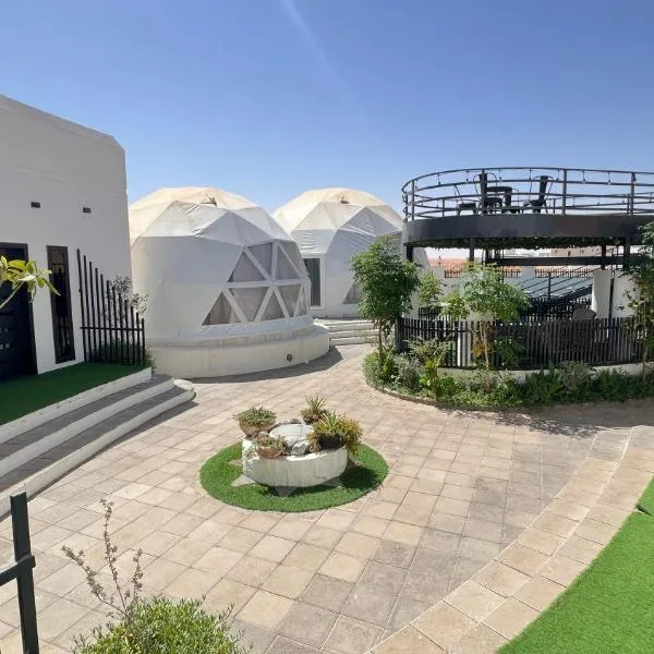 شاليه الروح AlRooh Chalet，位于Al Raka的酒店