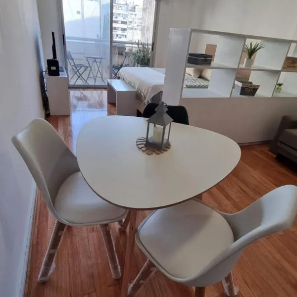 Muy Hermoso Departamento en Recoleta, hotel en Buenos Aires