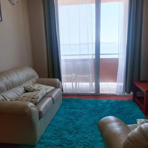 Departamento frente a playa Bellavista, ξενοδοχείο σε Tome