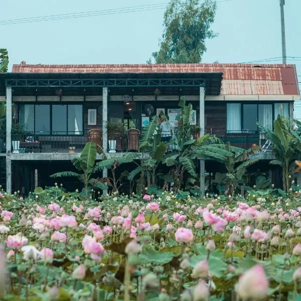 Pomelo Outpost Cambodia ដំណាក់ភ្នំក្រោម, hotel in Phumĭ Rœssei Lŭk