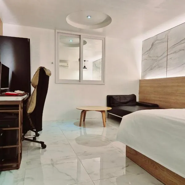 S Hotel, מלון בבוצ'און