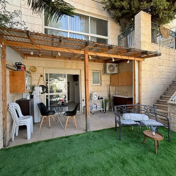 מנשה הום, hôtel à Modiin