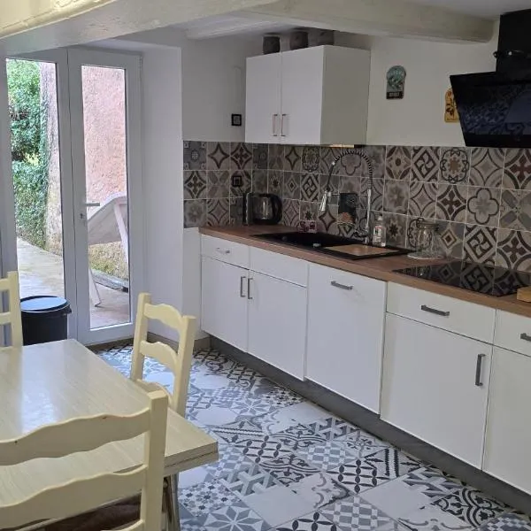 le refuge des sapins, hotel v destinaci Provenchères-sur-Fave