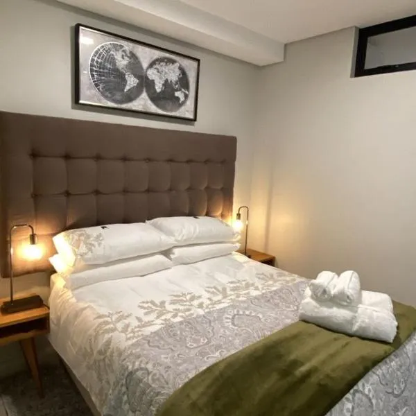 Bella Mare at Summerstrand Port Elizabeth, ξενοδοχείο σε Gqeberha