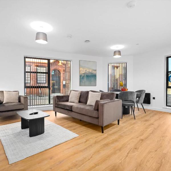 Stylish New 2-Bed Apartment in JQ, Birmingham