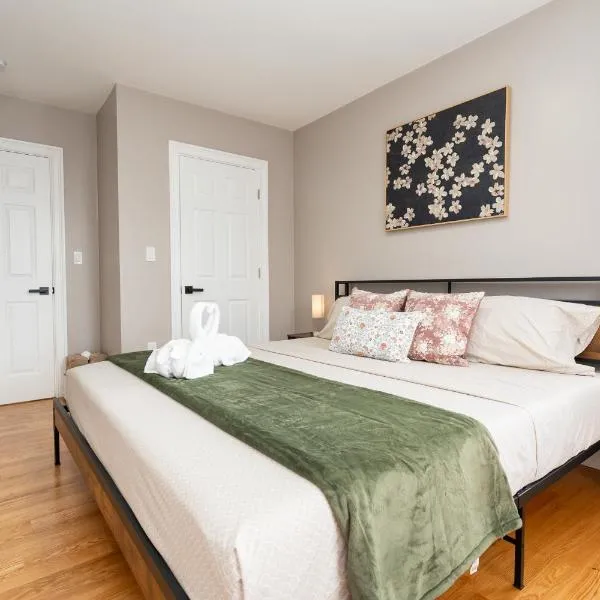 Pet-Friendly Modern 3BR 1st-floor Apt Boston - Easy Franklin Park & Red Line Access 5581、ボストンのホテル