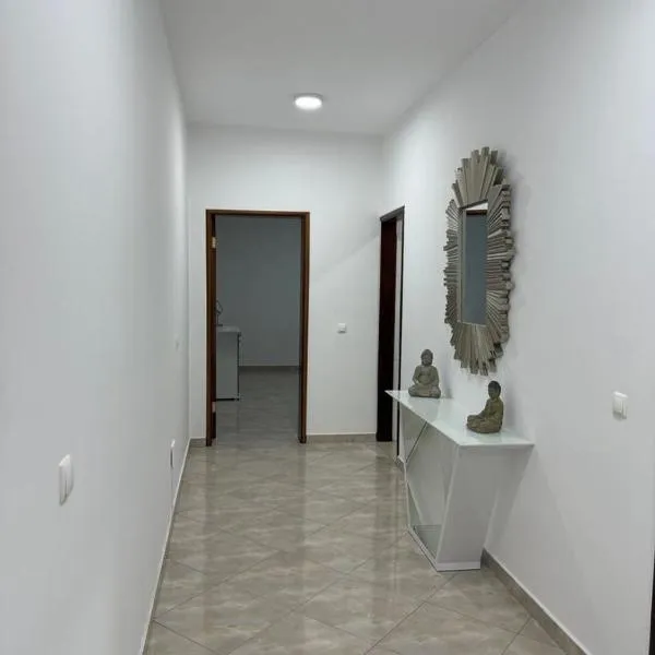 Casa Cucuia, hotel in Praia
