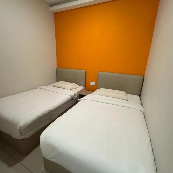 HM 99 Suite House，位于新山的酒店