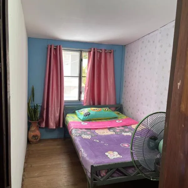 Ayutthaya Par Plearn Homestay อยุธยา พาเพลินold BJ Guesthouse, hôtel à Phra Nakhon Si Ayutthaya