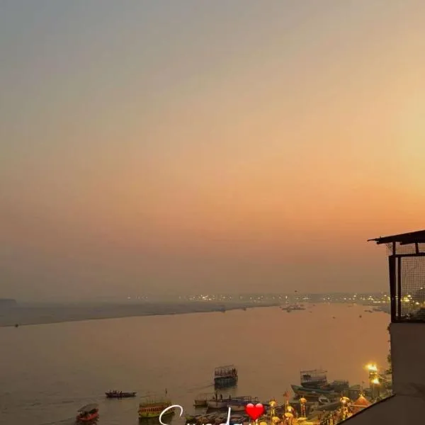Tandon Lodge On The Ganga Ghat Homestay, ξενοδοχείο στο Βαρανάσι