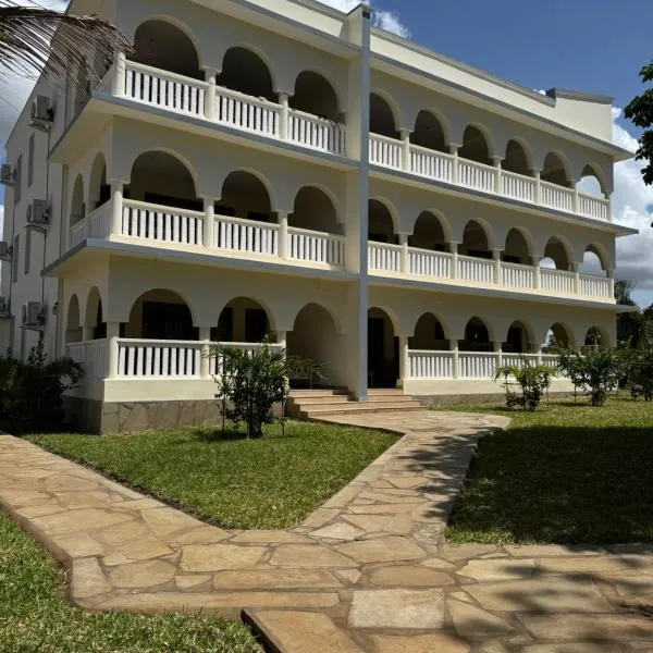 Jo's Baobab Luxury Apartments: Ukunda şehrinde bir otel