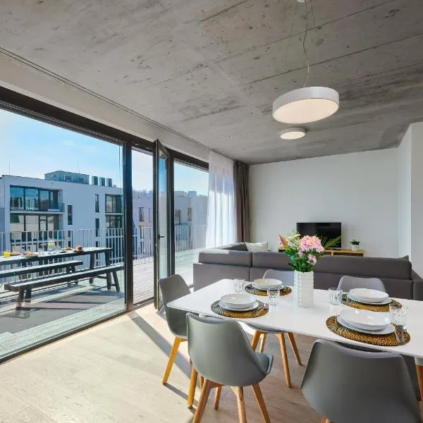 DownTown Suites Andel, hotel in Prague