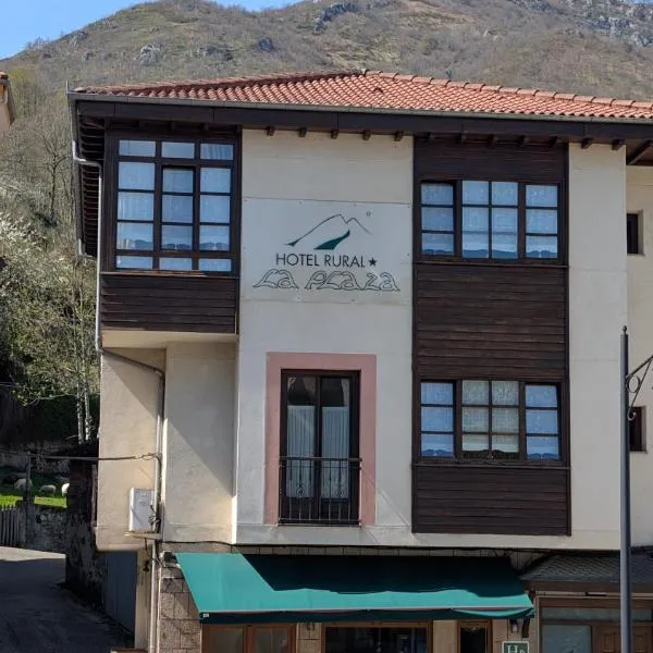 Hotel Rural la Plaza, מלון בCaso