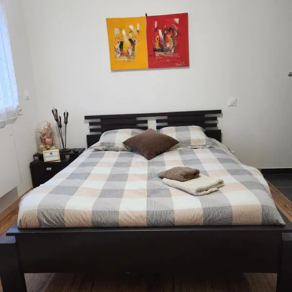 Chambre Cosy, khách sạn ở Juillan