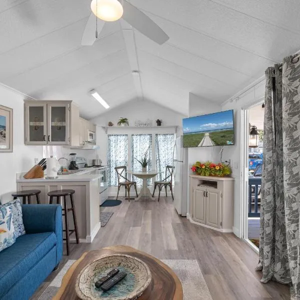 LIV Resort, Private Jacuzzi and Pet Friendly, hotel in Port Isabel