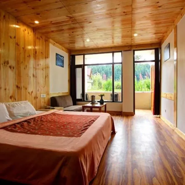 Hotel Premium Conifer Manali Near Hadimba Devi Temple - BEST HOTEL IN MANALI, hotel in Manāli