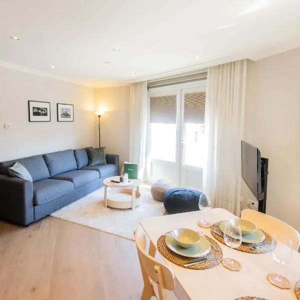 Supreme 75m2 Two-Bedroom Apartment - VW142, hótel í Eindhoven