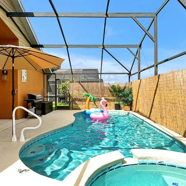 5BR Cottage w Pool & Hot Tub Near Disney, hotel i Kissimmee