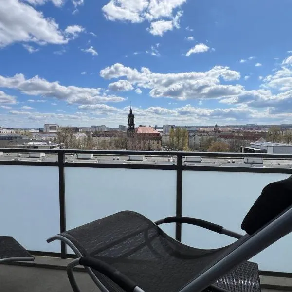 Apartment mit Penthouse Charakter in Dresden, hotel v Drážďanech