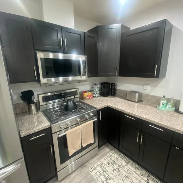 BonVoyage-Sleep&Sail Overnight Stays-Sleeps 6-8, hotel in Long Beach