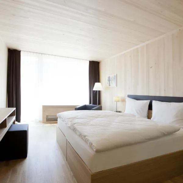 Hotel am Garnmarkt, מלון בגוציס