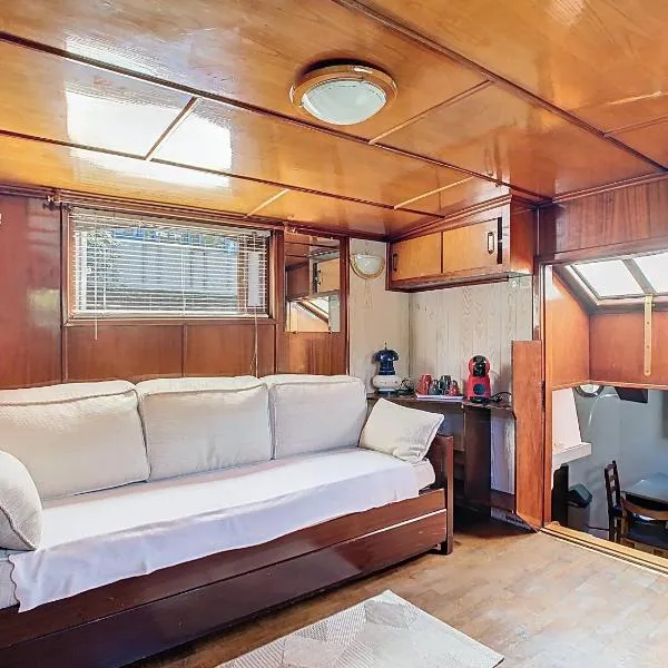 La Marquise "dormez dans une péniche", hotel en Melun