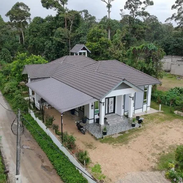 Dhuha & Dharyl's Staycation, hotel v destinaci Kota Bharu