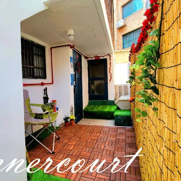 Gangnam serviced Apartments #cozy#Airporttransport#Sights#Tourist Spot 7minutes ,사당 블루하우스 도보 1분, hotel v Soulu