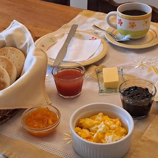 Desayuno, Cómodo, ideal para Familia y Trabajo, hotel en Osorno