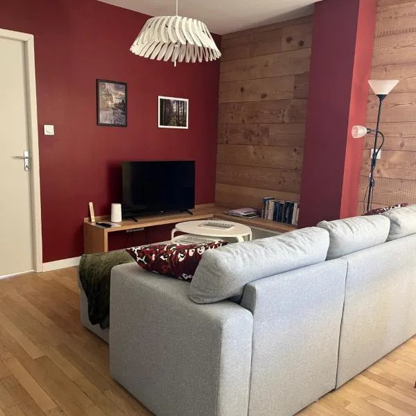 Entre Montagnes et lacs Gites, ξενοδοχείο σε Les Piards