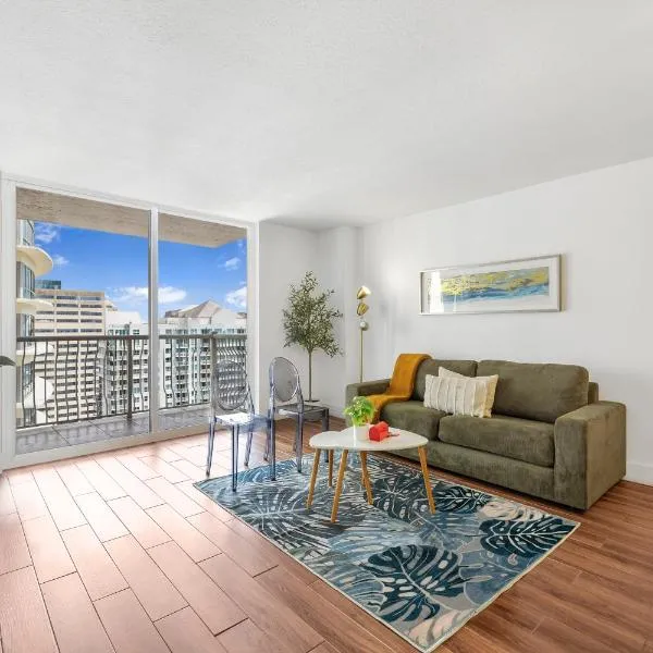 Exclusive 1BR Apartment on 35th floor, hotel en Miami