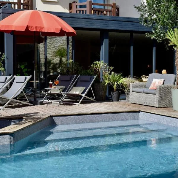 Le Trophée Boutique Hôtel Spa- La Loggia Appart'hôtel, hotel in Deauville
