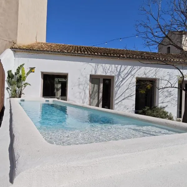 Ático loft en molino antiguo, ξενοδοχείο σε Paterna