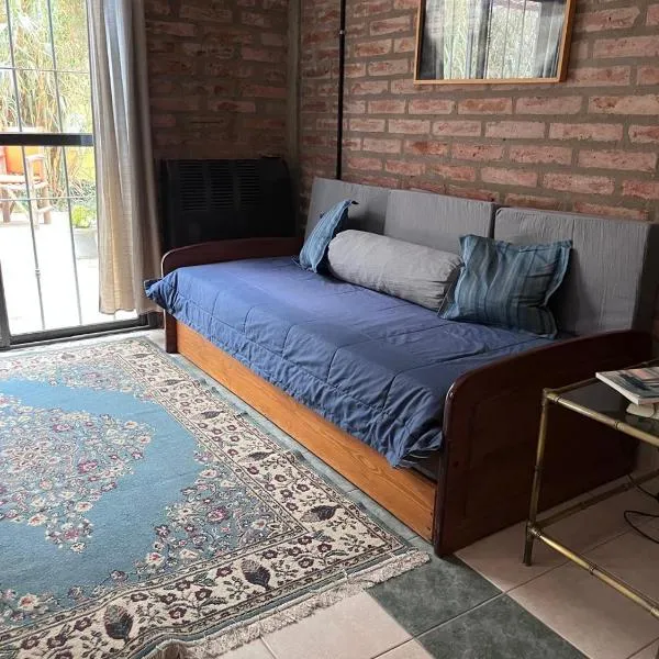 Casa Boreal dptos estilo casa, Hotel in Puerto Madryn