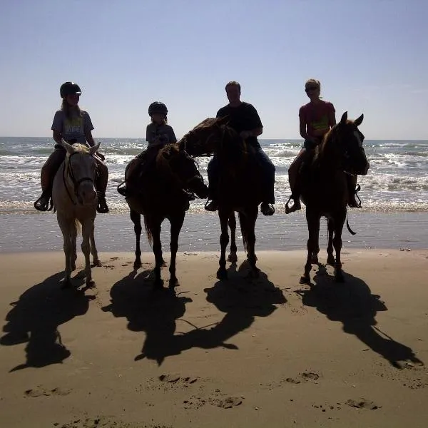 Short Walk to Beach 2, ξενοδοχείο σε South Padre Island