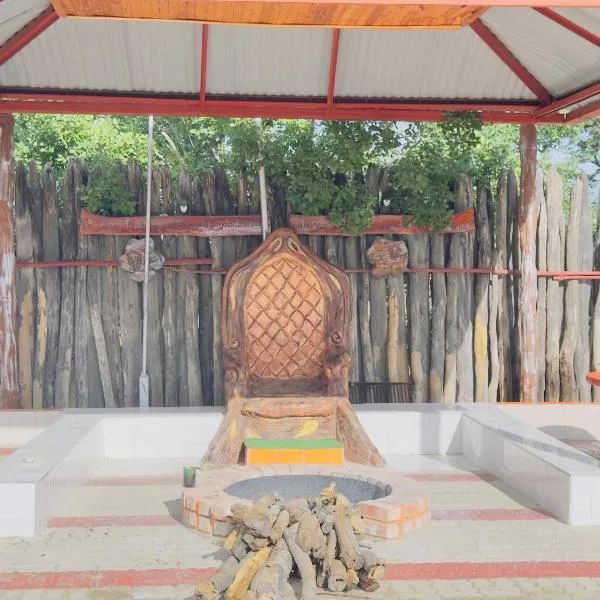 Ondjumba ya Nambala palace and Camp site, hotel v destinaci Omuthiya